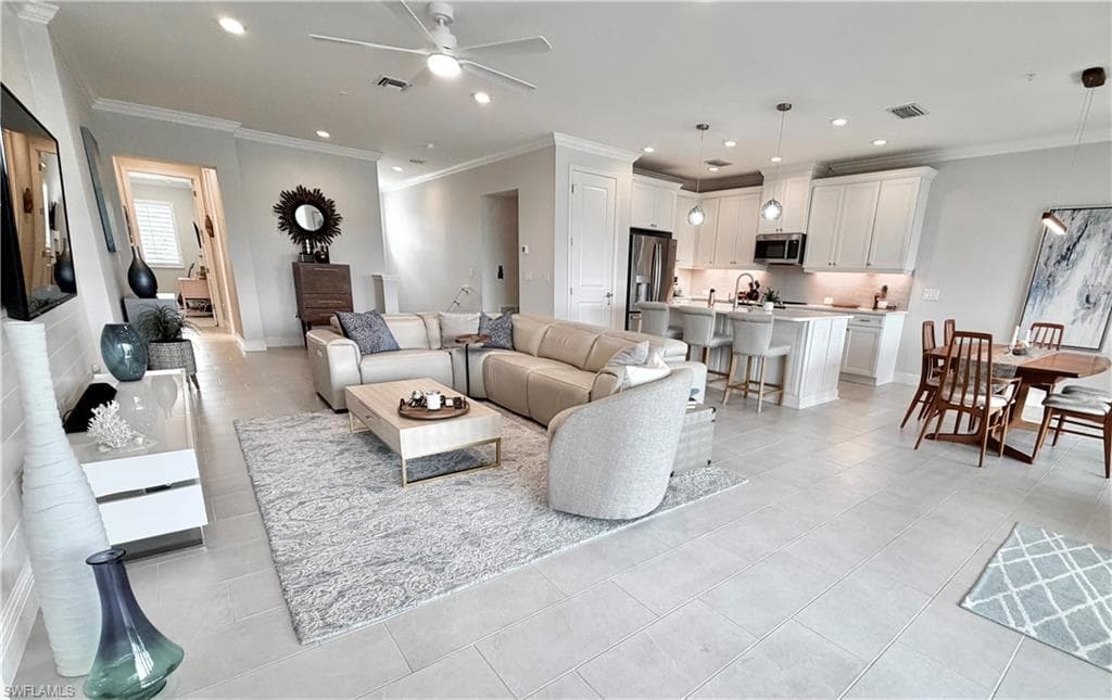 2647 Seychelles CIR 2206-22