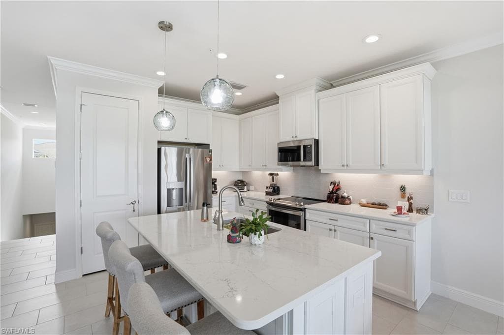 2647 Seychelles CIR 2206-2