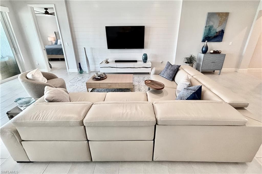 2647 Seychelles CIR 2206-19
