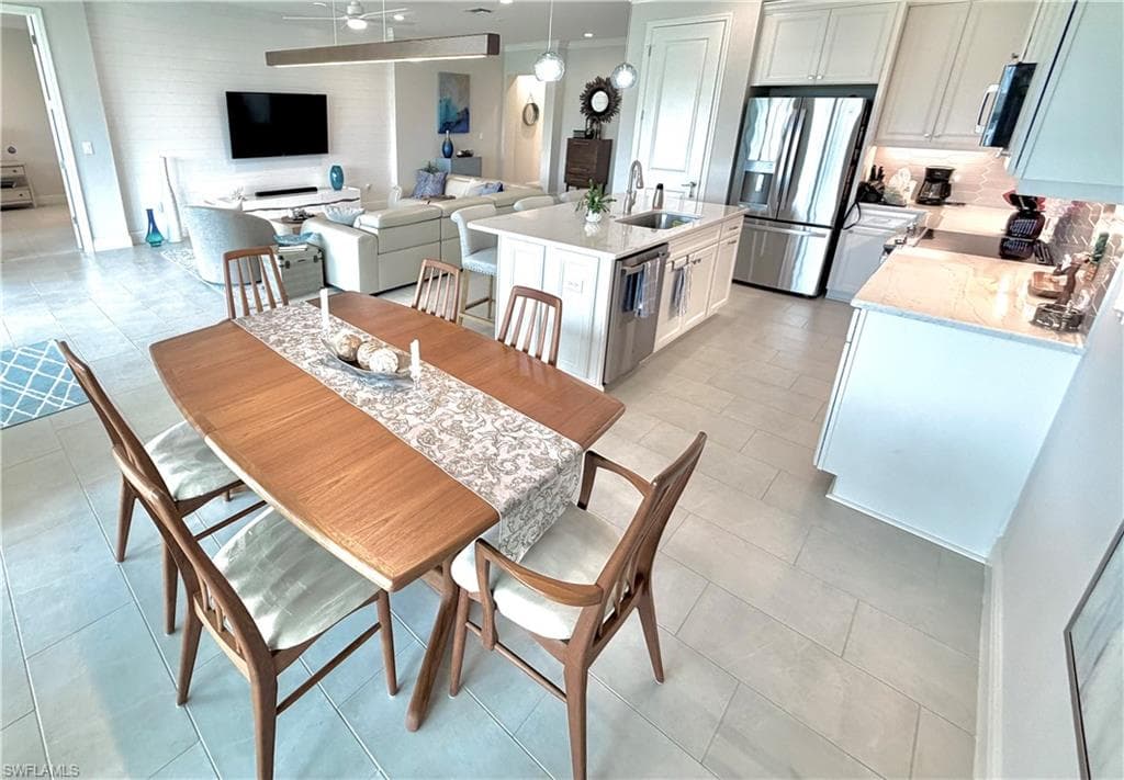 2647 Seychelles CIR 2206-17