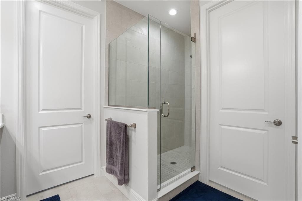 2647 Seychelles CIR 2206-28