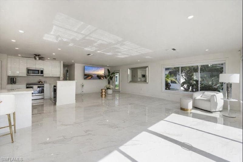 16 KNIGHTS BRIDGE RD # A48, NAPLES FL 34112-6