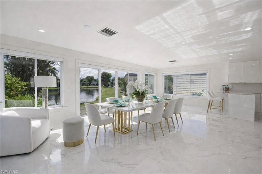 16 KNIGHTS BRIDGE RD # A48, NAPLES FL 34112-2