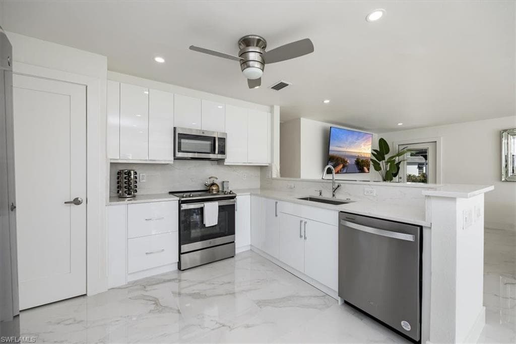16 KNIGHTS BRIDGE RD # A48, NAPLES FL 34112-3