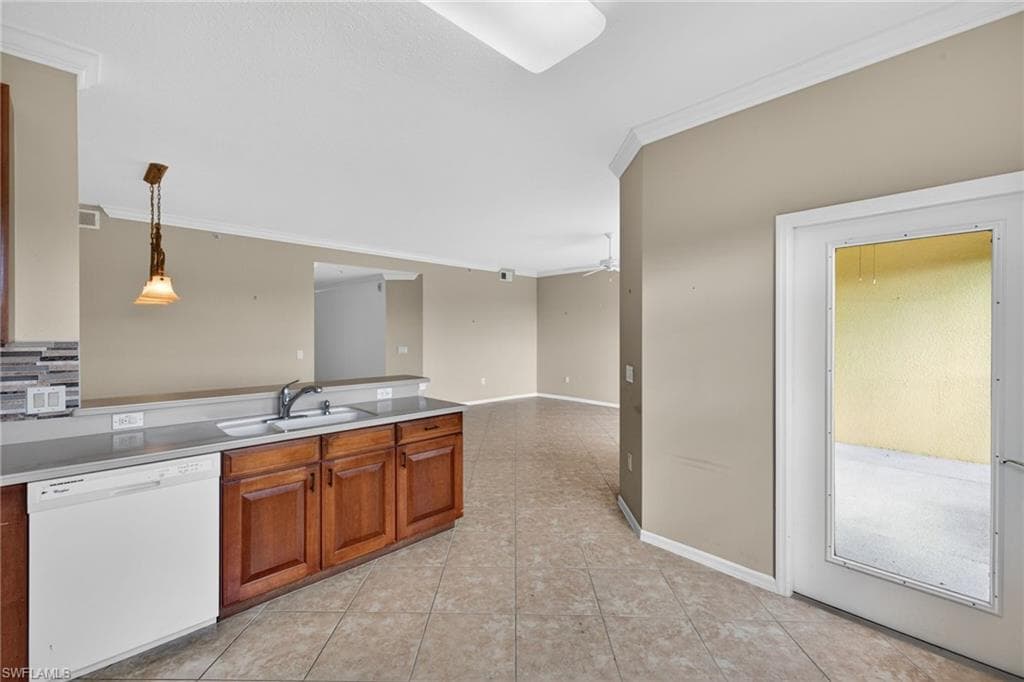 6816 STERLING GREENS PL # 303, NAPLES FL 34104-4