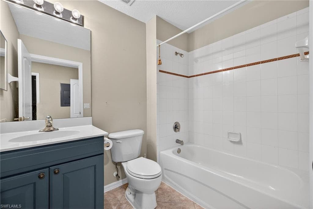 6816 STERLING GREENS PL # 303, NAPLES FL 34104-8