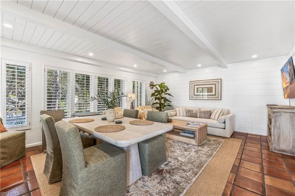 282 4th ST S-6