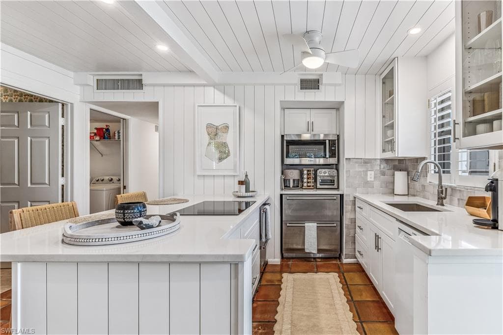 282 4th ST S-9