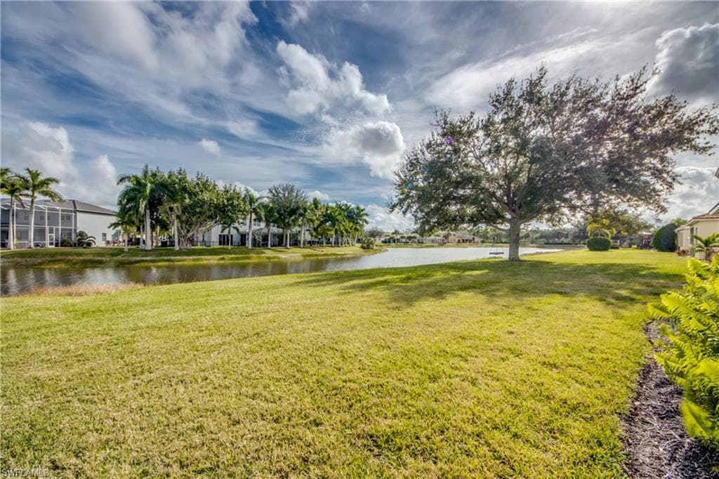2667 Sunset Lake DR, CAPE CORAL FL 33909-42