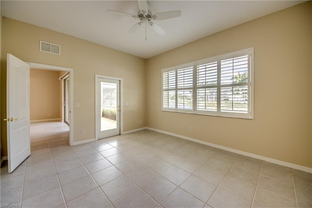 2667 Sunset Lake DR, CAPE CORAL FL 33909-25