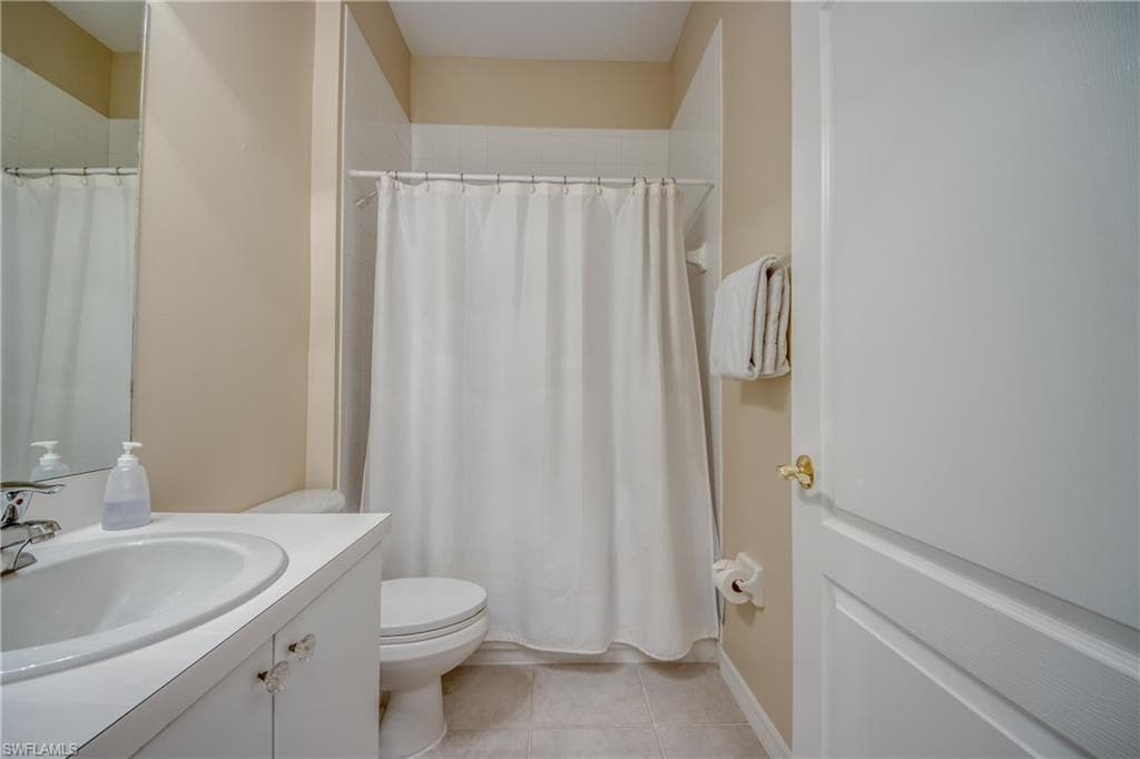 2667 Sunset Lake DR, CAPE CORAL FL 33909-31