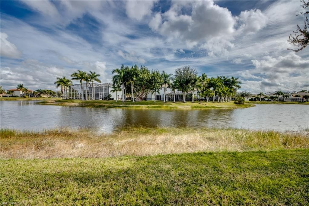 2667 Sunset Lake DR, CAPE CORAL FL 33909-44