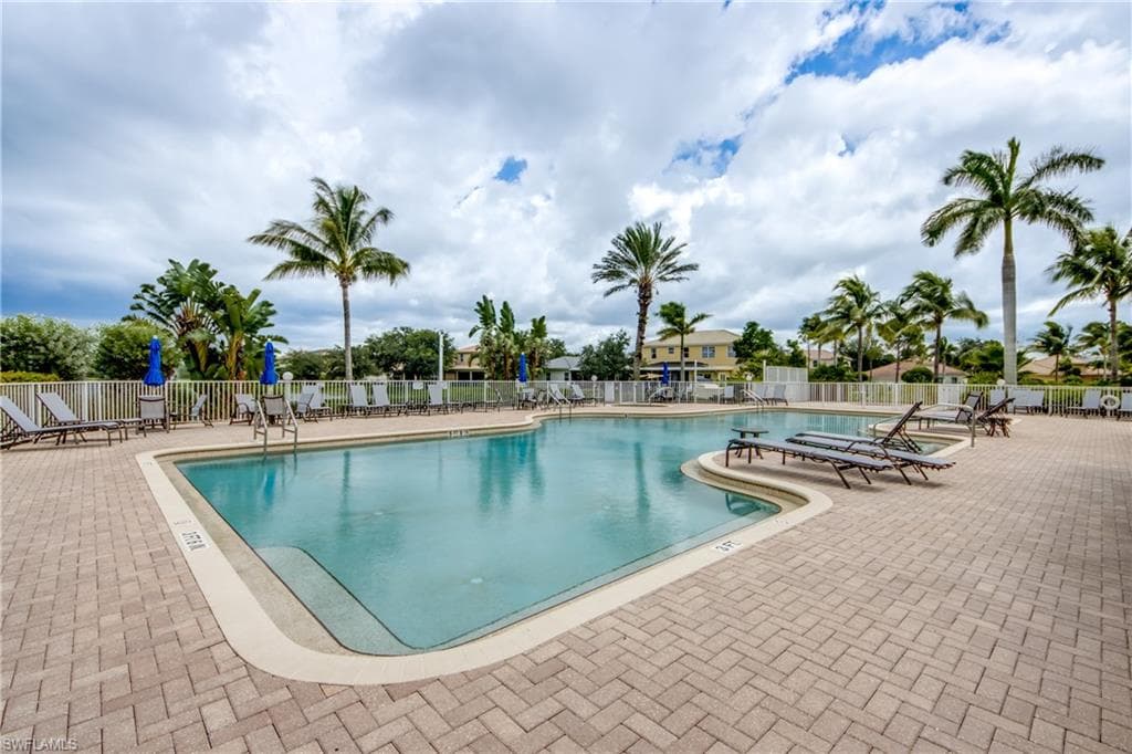 2667 Sunset Lake DR, CAPE CORAL FL 33909-47