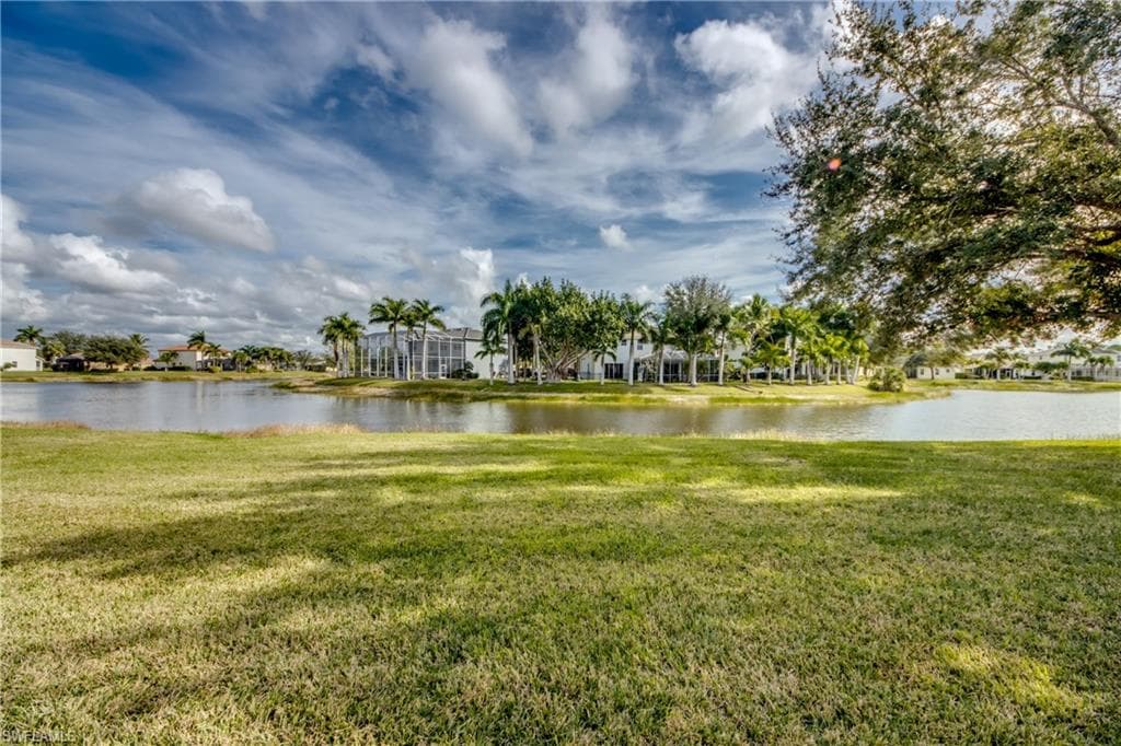 2667 Sunset Lake DR, CAPE CORAL FL 33909-43