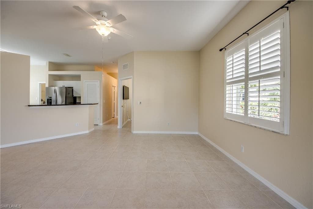 2667 Sunset Lake DR, CAPE CORAL FL 33909-7