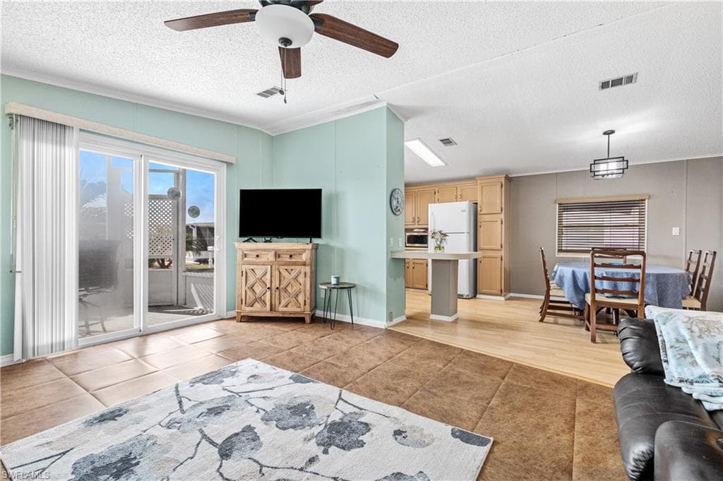 3465 Celestial WAY, NORTH FORT MYERS FL 33903-2