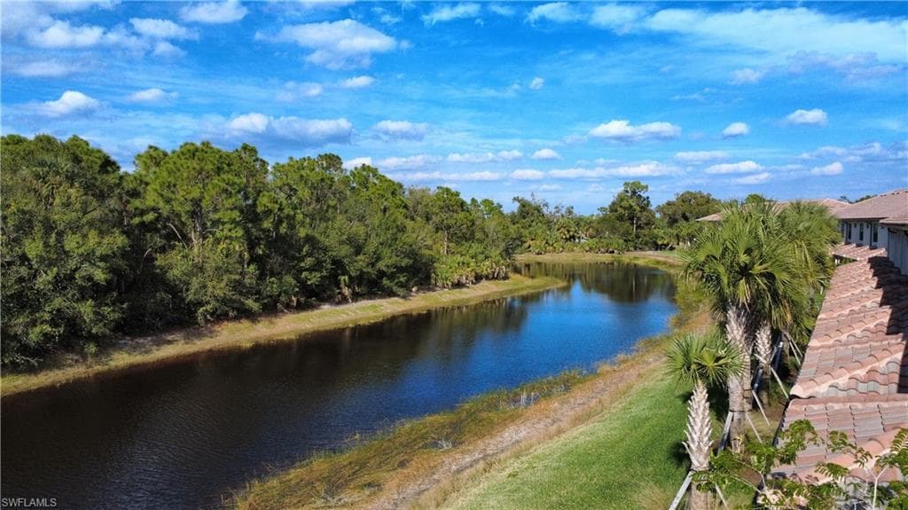 1437 Weeping Willow CT, CAPE CORAL FL 33909-4