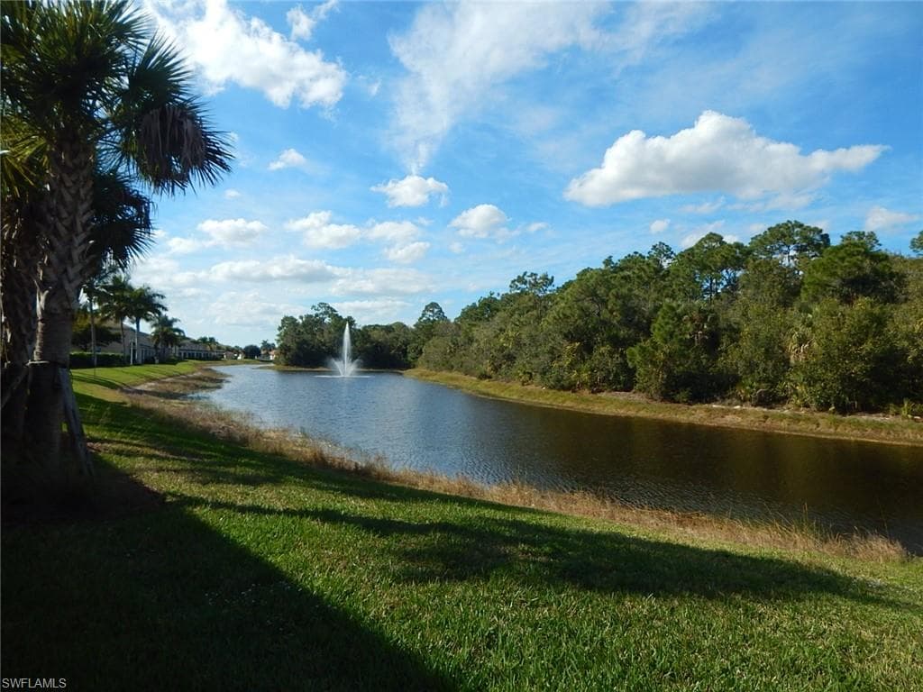 1437 Weeping Willow CT, CAPE CORAL FL 33909-23