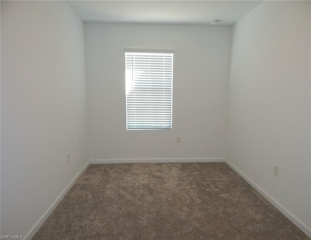 1437 Weeping Willow CT, CAPE CORAL FL 33909-18