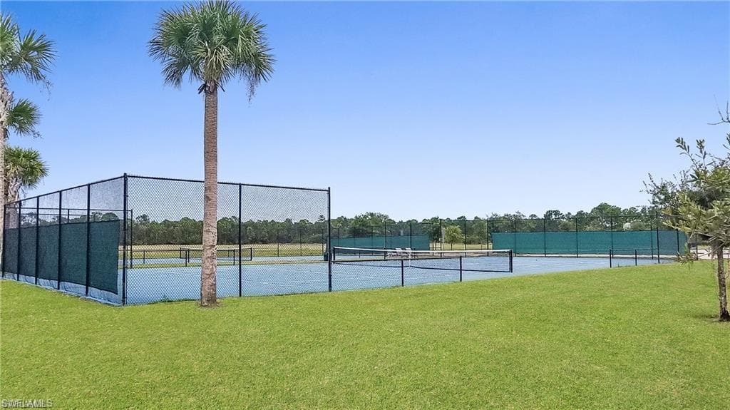 1437 Weeping Willow CT, CAPE CORAL FL 33909-28