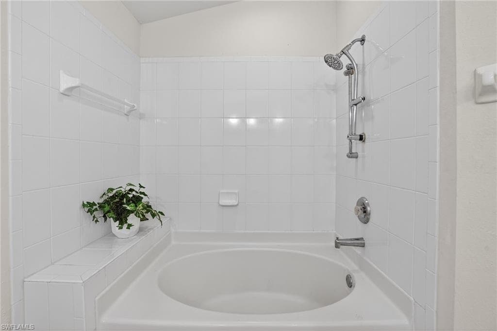 3920 10th ST N, NAPLES FL 34103-26