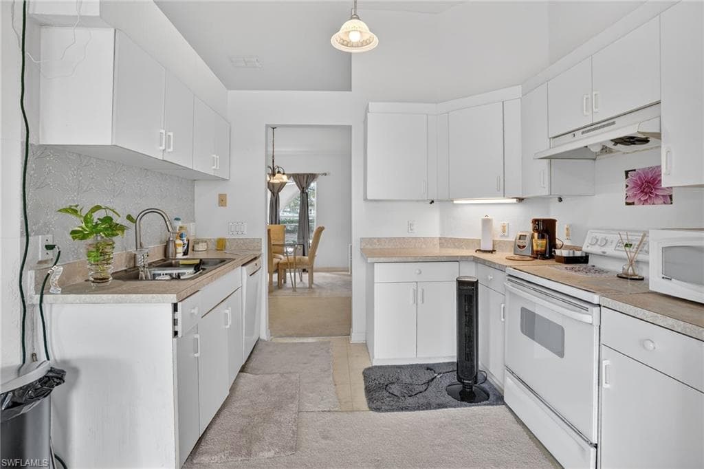 3920 10th ST N, NAPLES FL 34103-16