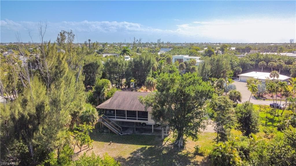 1595 Bunting LN, SANIBEL FL 33957-38