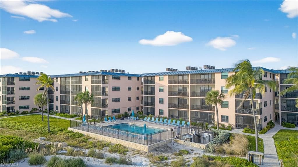 2230 Camino Del Mar DR, SANIBEL FL 33957-1