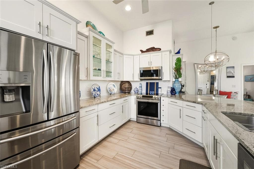 571 Beachwalk CIR # S201, NAPLES FL 34108-2