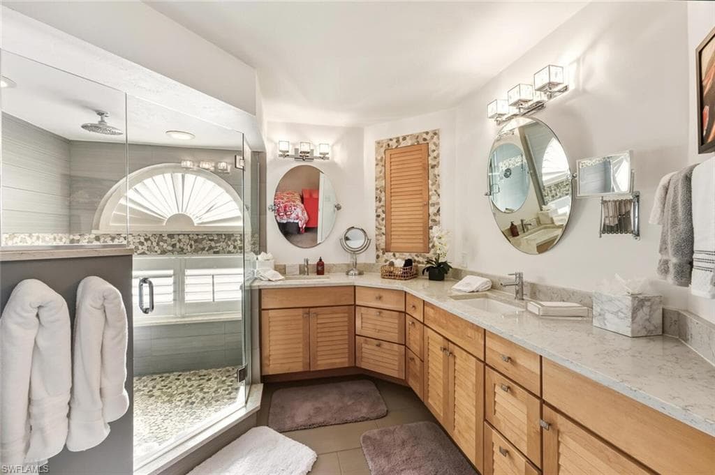 571 Beachwalk CIR # S201, NAPLES FL 34108-8