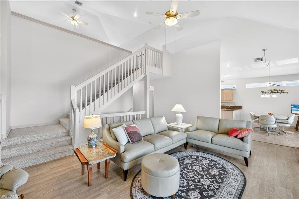 517 Lake Murex CIR, SANIBEL FL 33957-4