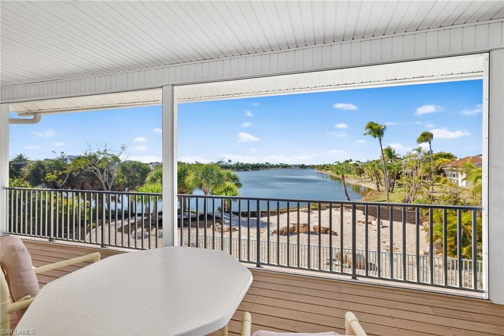 517 Lake Murex CIR, SANIBEL FL 33957-29