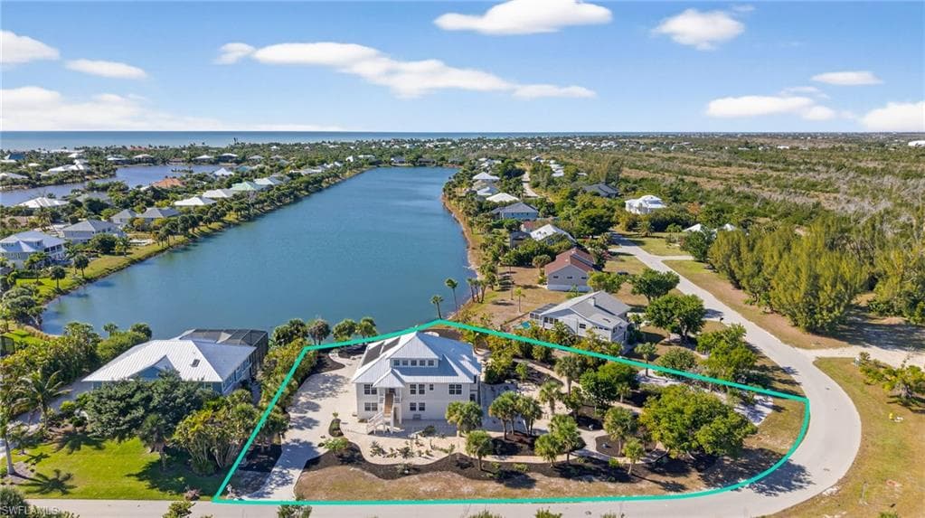 517 Lake Murex CIR, SANIBEL FL 33957-43