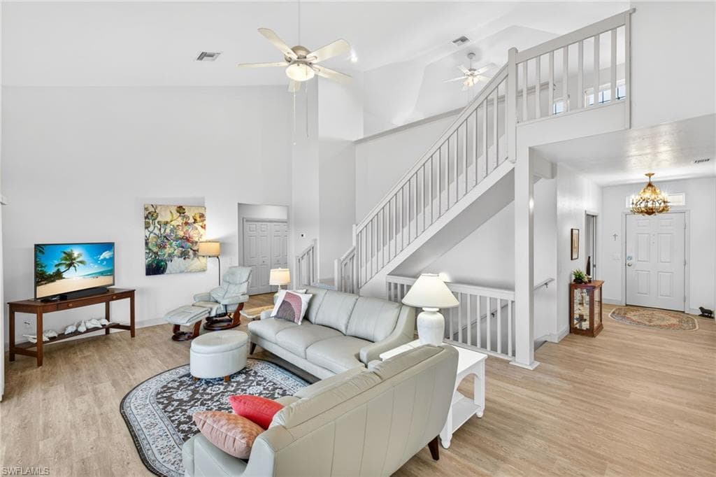 517 Lake Murex CIR, SANIBEL FL 33957-3