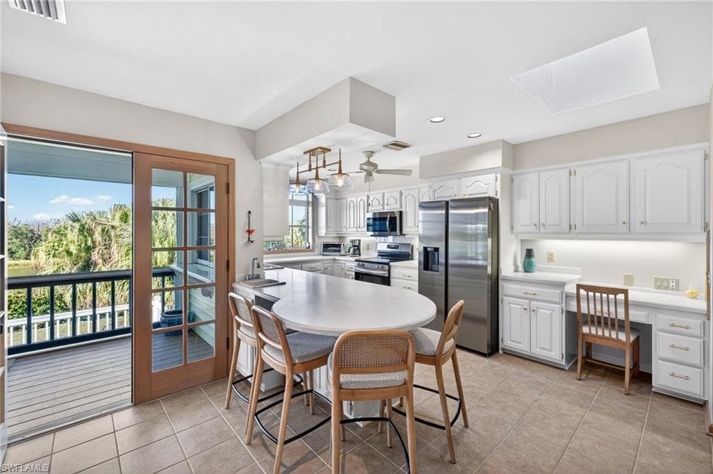 1422 Sanderling CIR-11