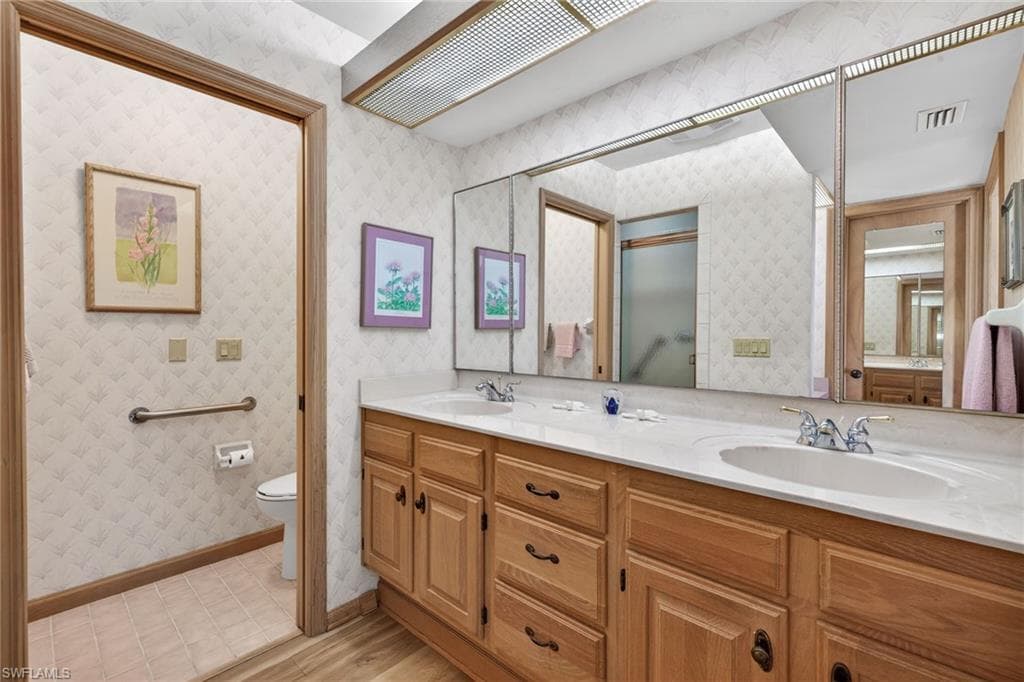 1422 Sanderling CIR-19