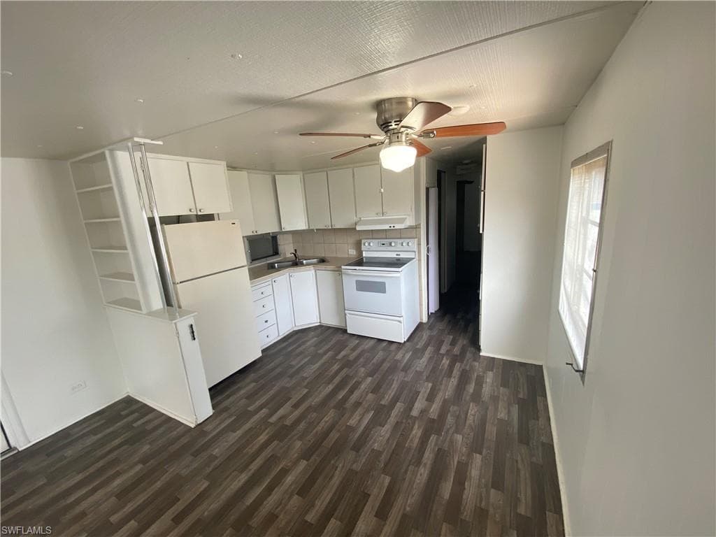 139 Amber AVE, NORTH FORT MYERS FL 33917-6