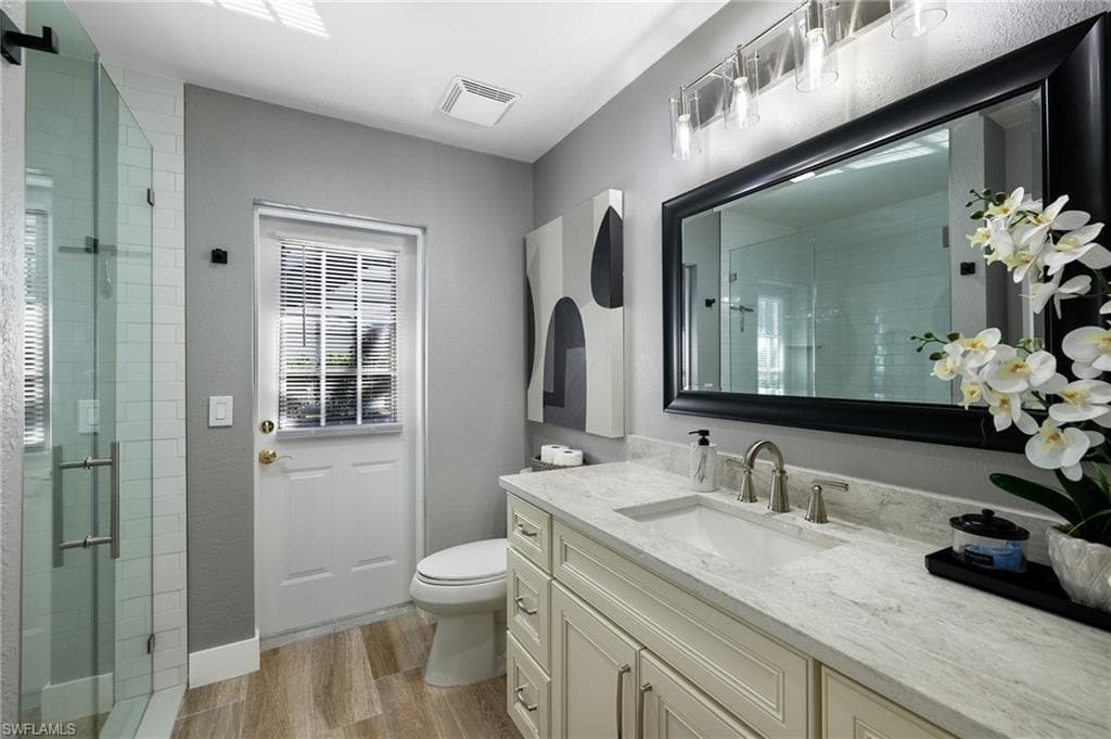 3710 SE 21st AVE, CAPE CORAL FL 33904-22