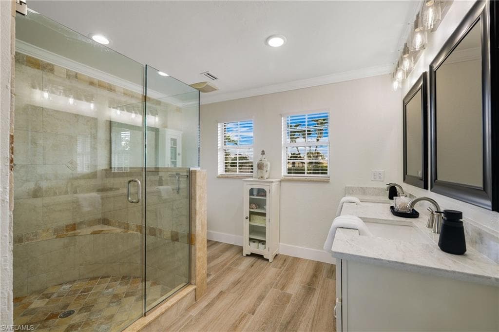 3710 SE 21st AVE, CAPE CORAL FL 33904-19