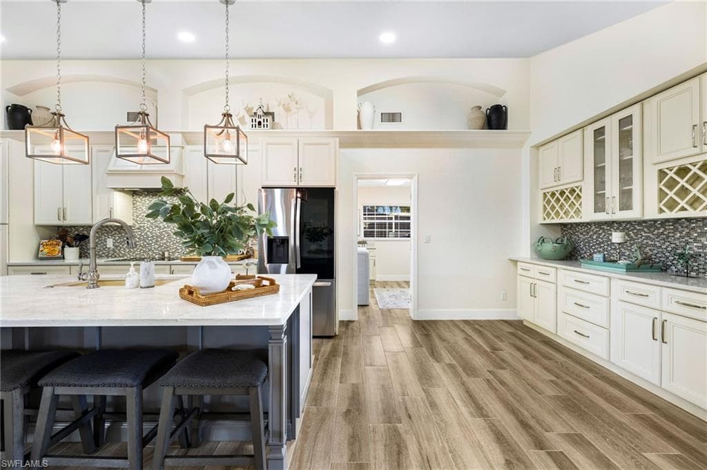 3710 SE 21st AVE, CAPE CORAL FL 33904-9