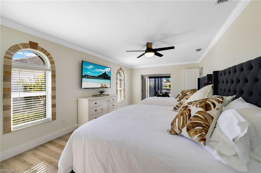 3710 SE 21st AVE, CAPE CORAL FL 33904-18