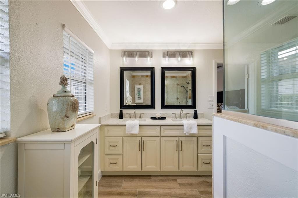 3710 SE 21st AVE, CAPE CORAL FL 33904-20