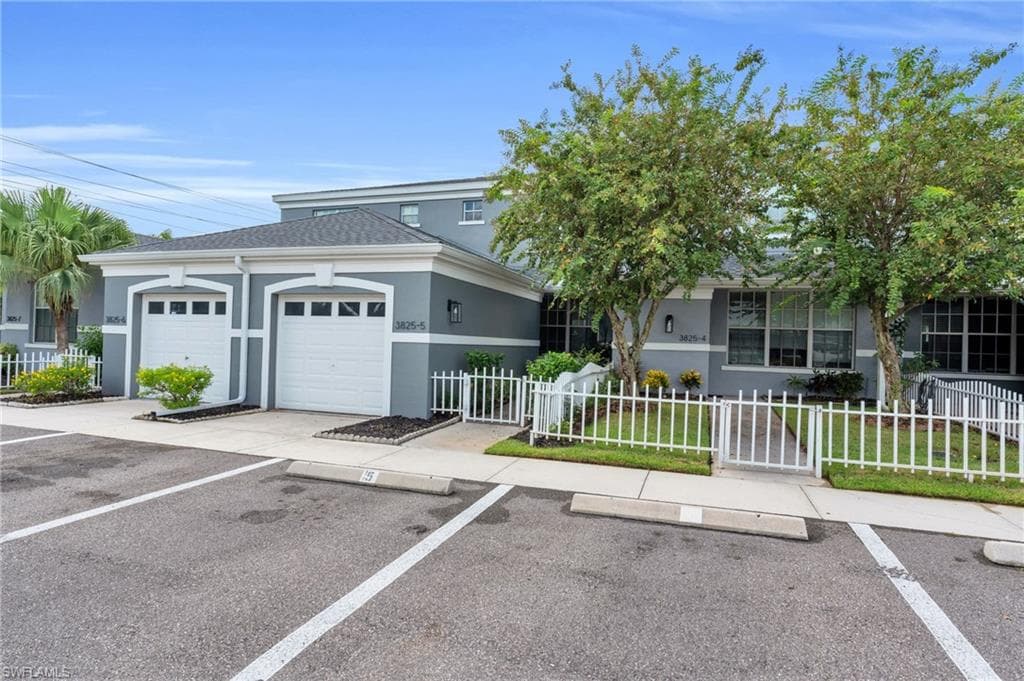 3825 Schoolhouse RD E # 5, FORT MYERS FL 33916-1