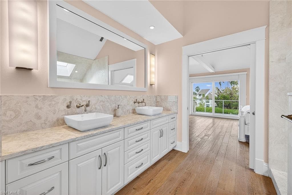 1480 Angel DR-22