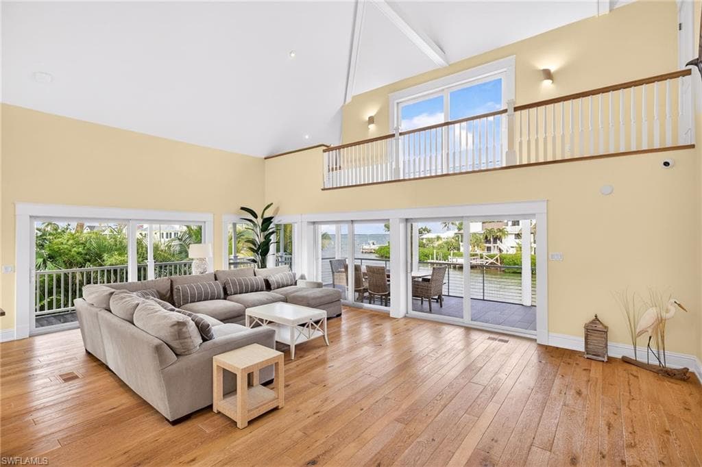 1480 Angel DR-5