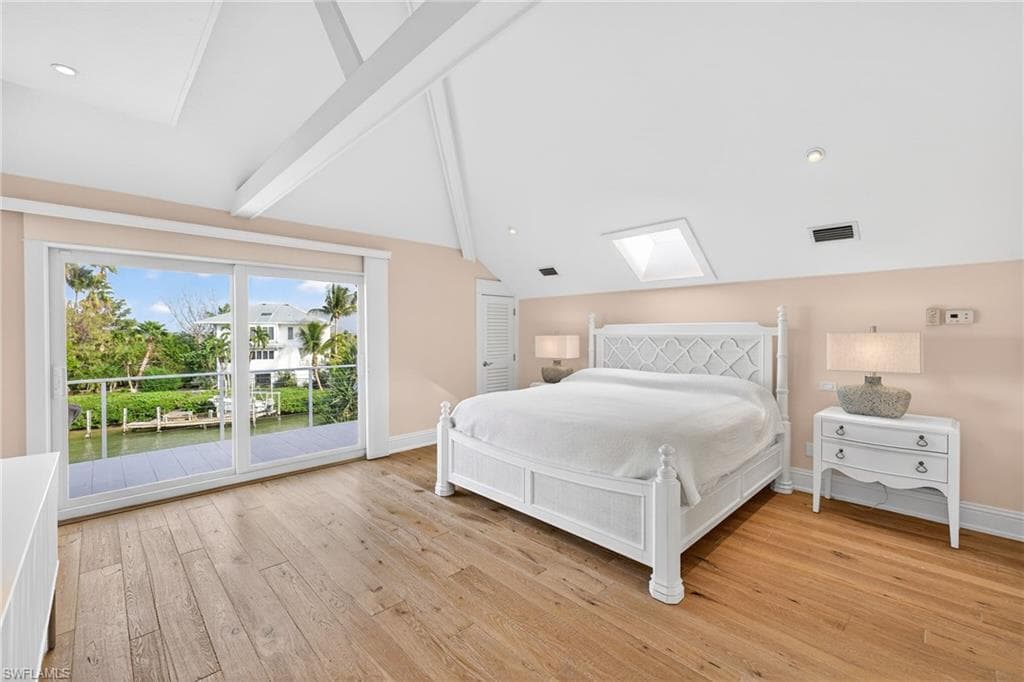 1480 Angel DR-18