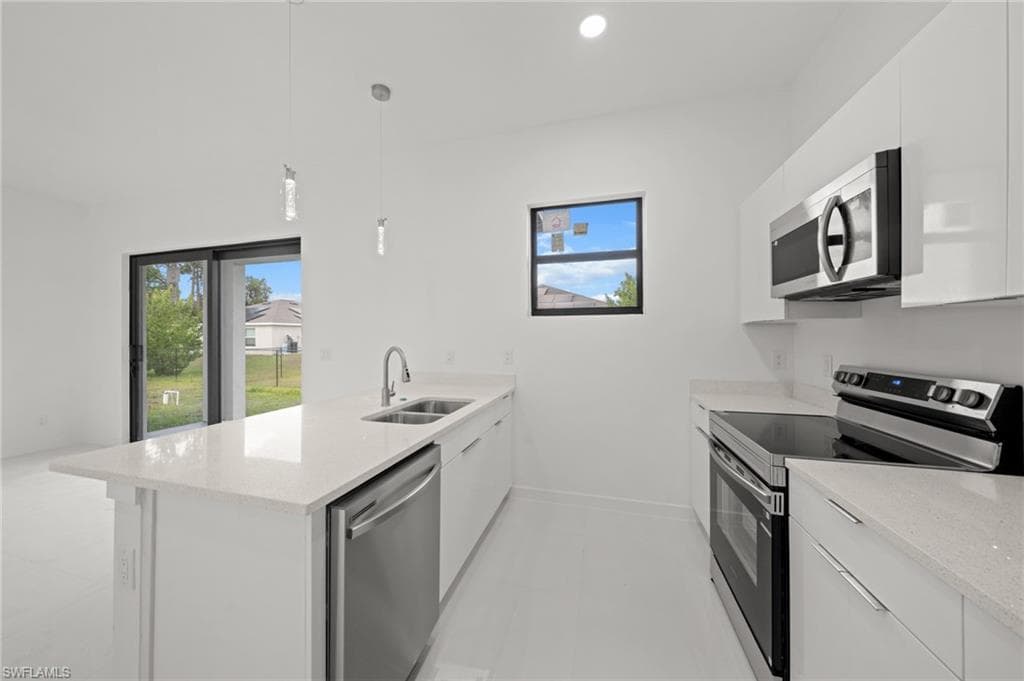 447 Redwing ST-6