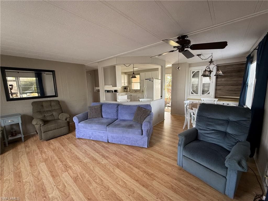 541 Freedom ST, NORTH FORT MYERS FL 33917-2