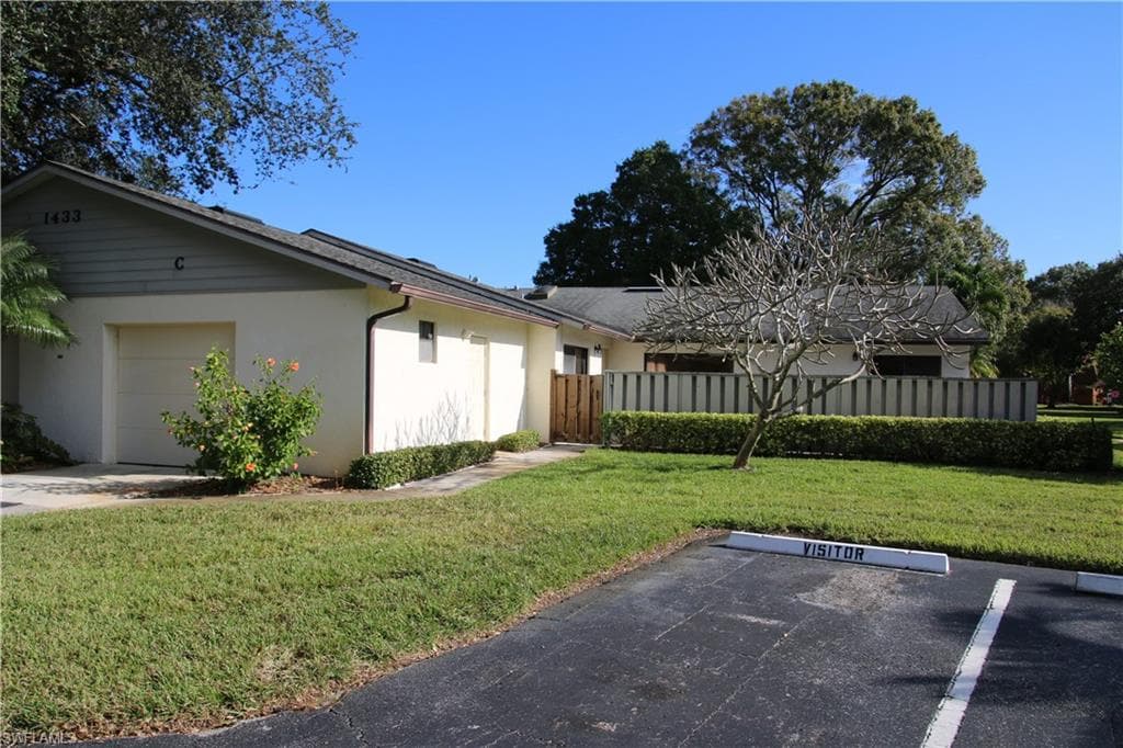 1433 Captains WALK # 18C, FORT PIERCE FL 34950-23