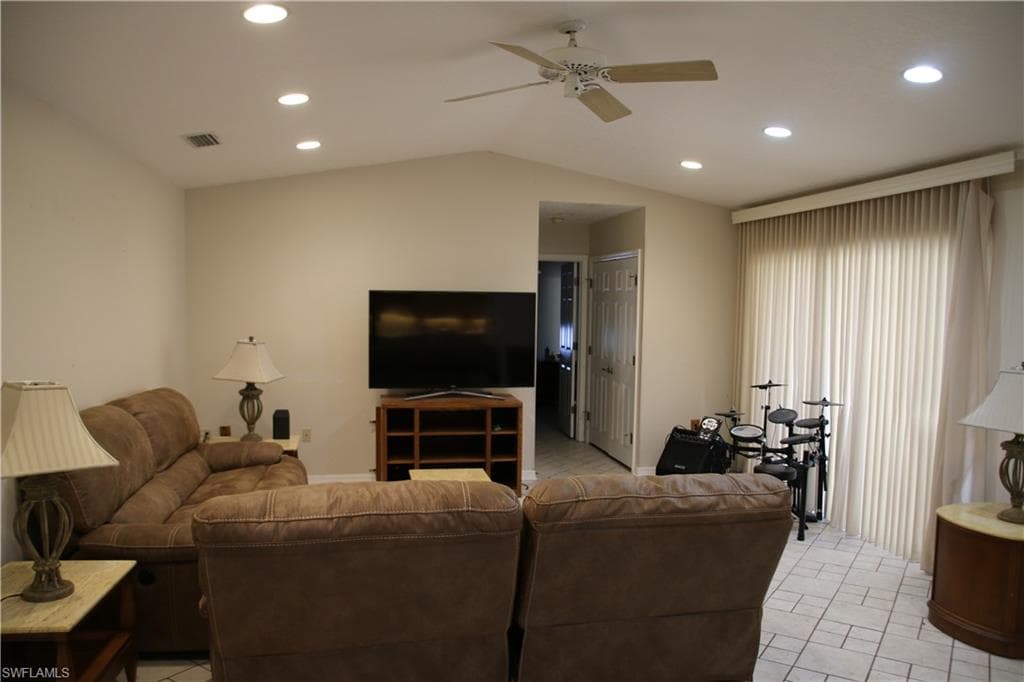 1433 Captains WALK # 18C, FORT PIERCE FL 34950-3